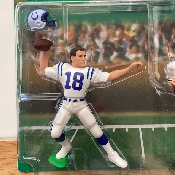 Starting Lineup NFL Football Classic Doubles Peyton Manning and Archie Manning - Picture 6 of 8